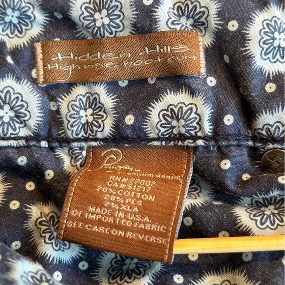 Paige Hidden Hills High Rise Bootcut Dark Wash Denim Jeans size 32 - Picture 6 of 7